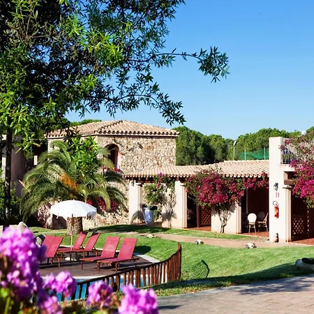 Sardinian-style Near Apartment